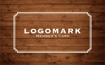 ナチュラル・自然な美しさと温かみを感じる木目ウッド調のシンプルデザインとフレームを配置おしゃれな2折スタンプカード032B